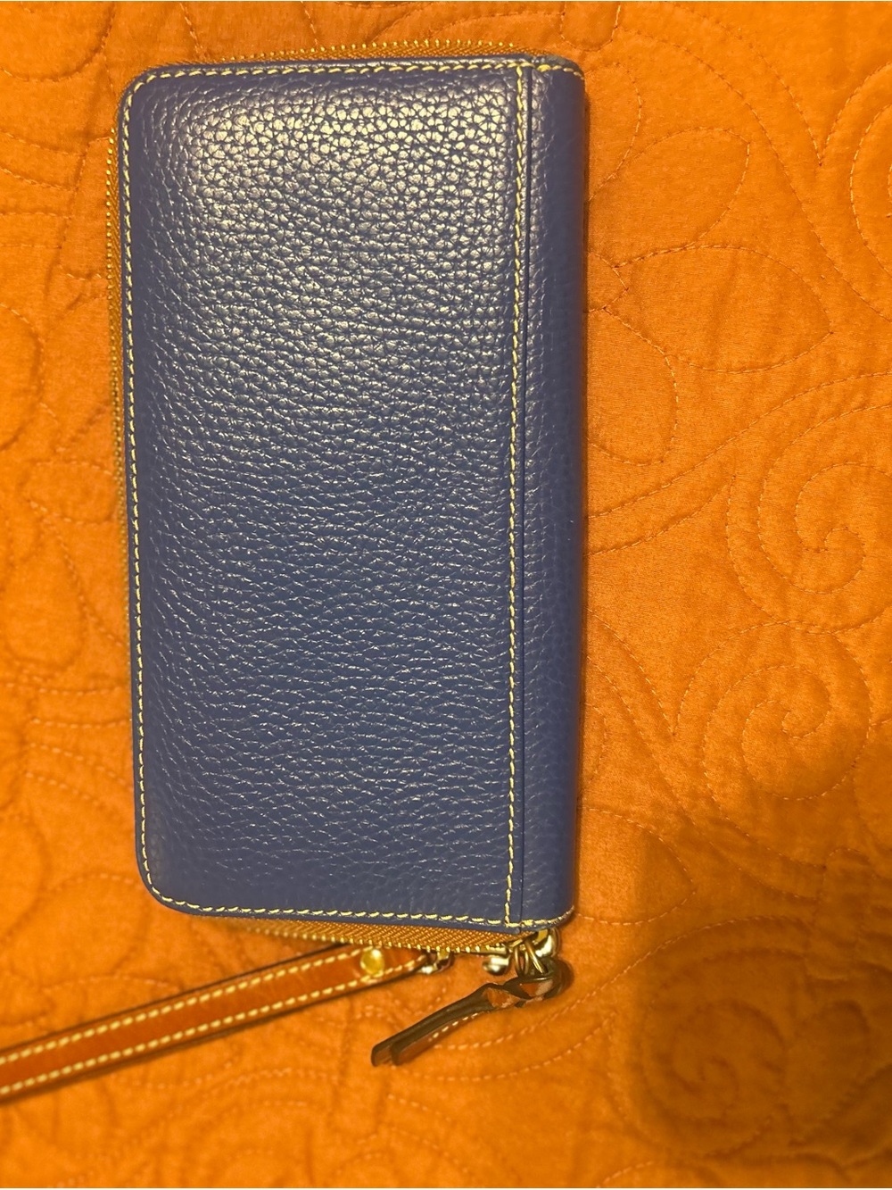 Dooney & Bourke Royal Blue Pebbled Leather Wristlet with Gold Plaque - Picture 3 of 3